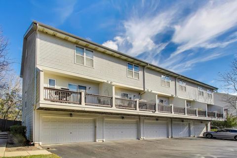 Tiny photo for 716 River Mill Parkway, Wheeling, IL 60090 (MLS # 12507726)