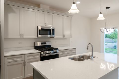 Tiny photo for 513 Amherst Drive, Sycamore, IL 60178 (MLS # 12540835)