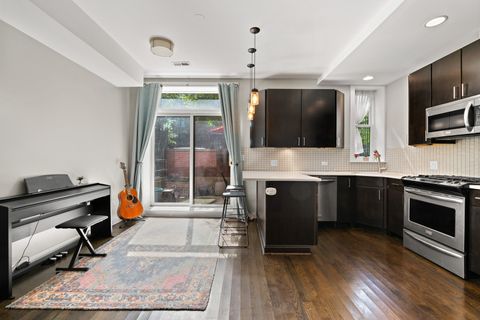 Tiny photo for 1525 N Claremont Avenue #1A, Chicago, IL 60622 (MLS # 12594986)