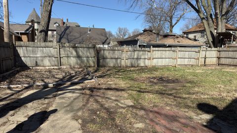 Tiny photo for 504 Douglas Street, Bloomington, IL 61701 (MLS # 12630532)