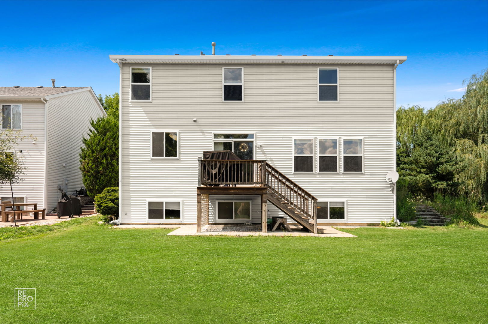 1558 Fox Sedge Trail