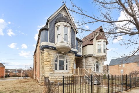 Tiny photo for 4162 S Lake Park Avenue, Chicago, IL 60653 (MLS # 12542310)