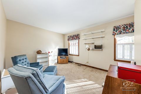 Tiny photo for 923 Tim Tam Circle, Naperville, IL 60540 (MLS # 12501251)