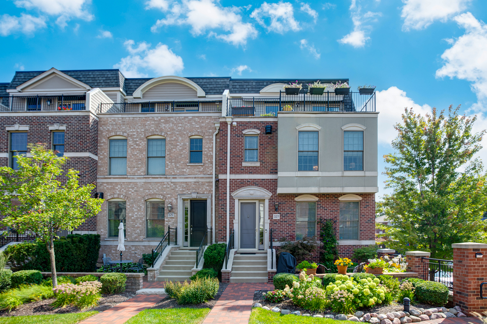 View Wheaton, IL 60187 townhome