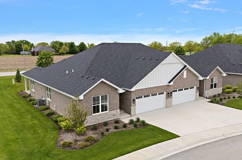 Photo of 15959 Prairie View Court #T6, New Lenox, IL 60451 (MLS # 12762879)