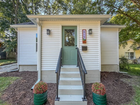 Tiny photo for 913 W Tremont Street, Champaign, IL 61821 (MLS # 12749519)