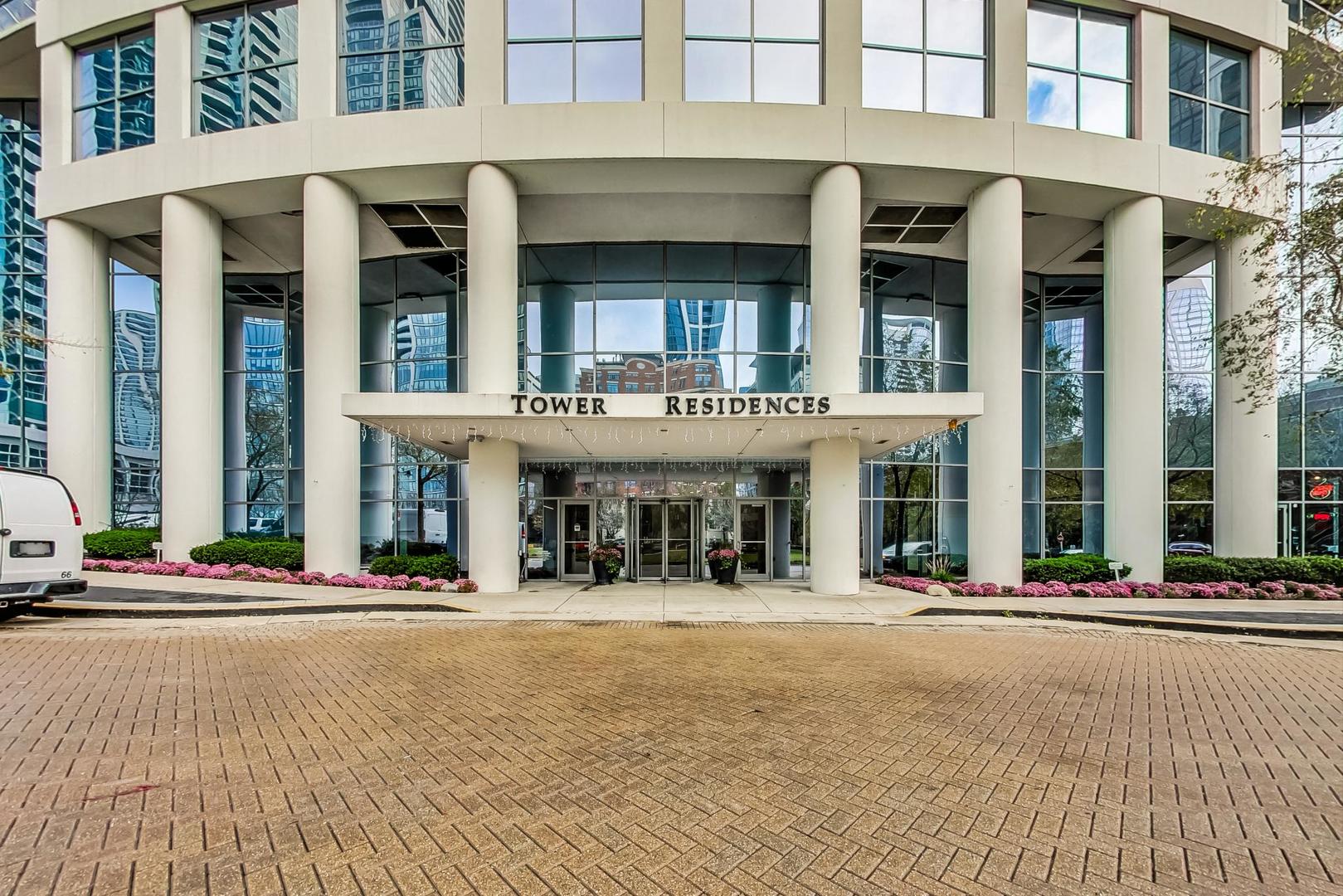 1235 S Prairie Avenue 1507