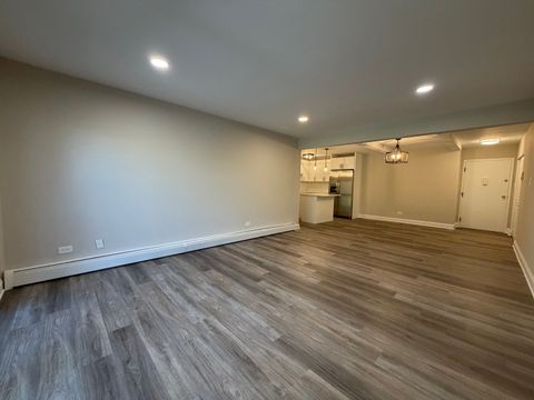 Tiny photo for 100 Willow Lane #201B, Willow Springs, IL 60480 (MLS # 12503768)