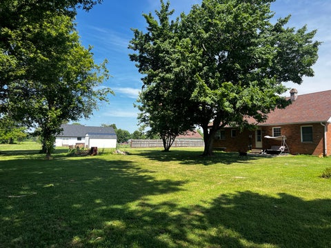 Tiny photo for 10585 N Il Highway 142 Highway, Mt Vernon, IL 62864 (MLS # 12680885)