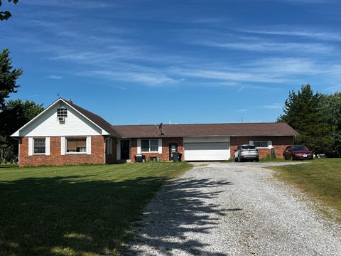 Tiny photo for 10585 N Il Highway 142 Highway, Mt Vernon, IL 62864 (MLS # 12680885)