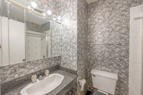 Tiny photo for 1315 Carlisle Avenue, Elk Grove Village, IL 60007 (MLS # 12790656)