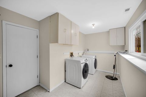 Tiny photo for 911 Wembley Drive, Island Lake, IL 60042 (MLS # 12599187)