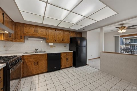 Tiny photo for 9050 Del Prado Drive #1S, Palos Hills, IL 60465 (MLS # 12578273)