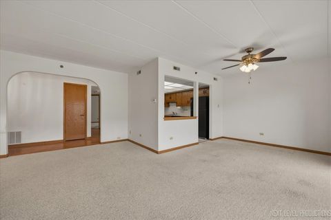 Tiny photo for 9050 Del Prado Drive #1S, Palos Hills, IL 60465 (MLS # 12578273)