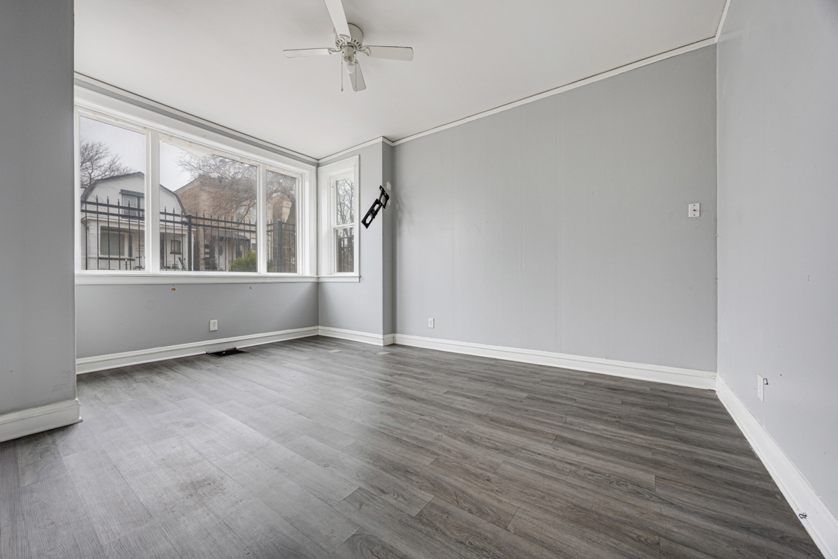 7250 S Langley Avenue