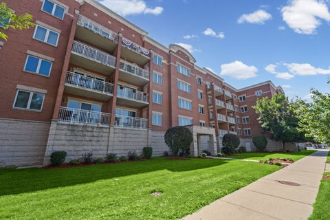 Tiny photo for 2919 N Harlem Avenue #503, Chicago, IL 60707 (MLS # 12715174)