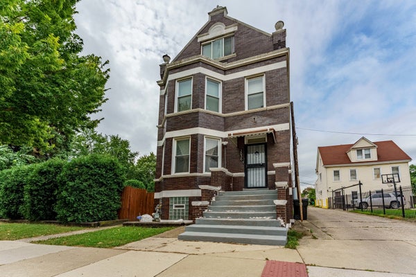 2636 RIDGELAND AVE # 1, BERWYN, IL 60402 - Image 54f77b8a29f8274bc54cd89bd9cee088/3829274805