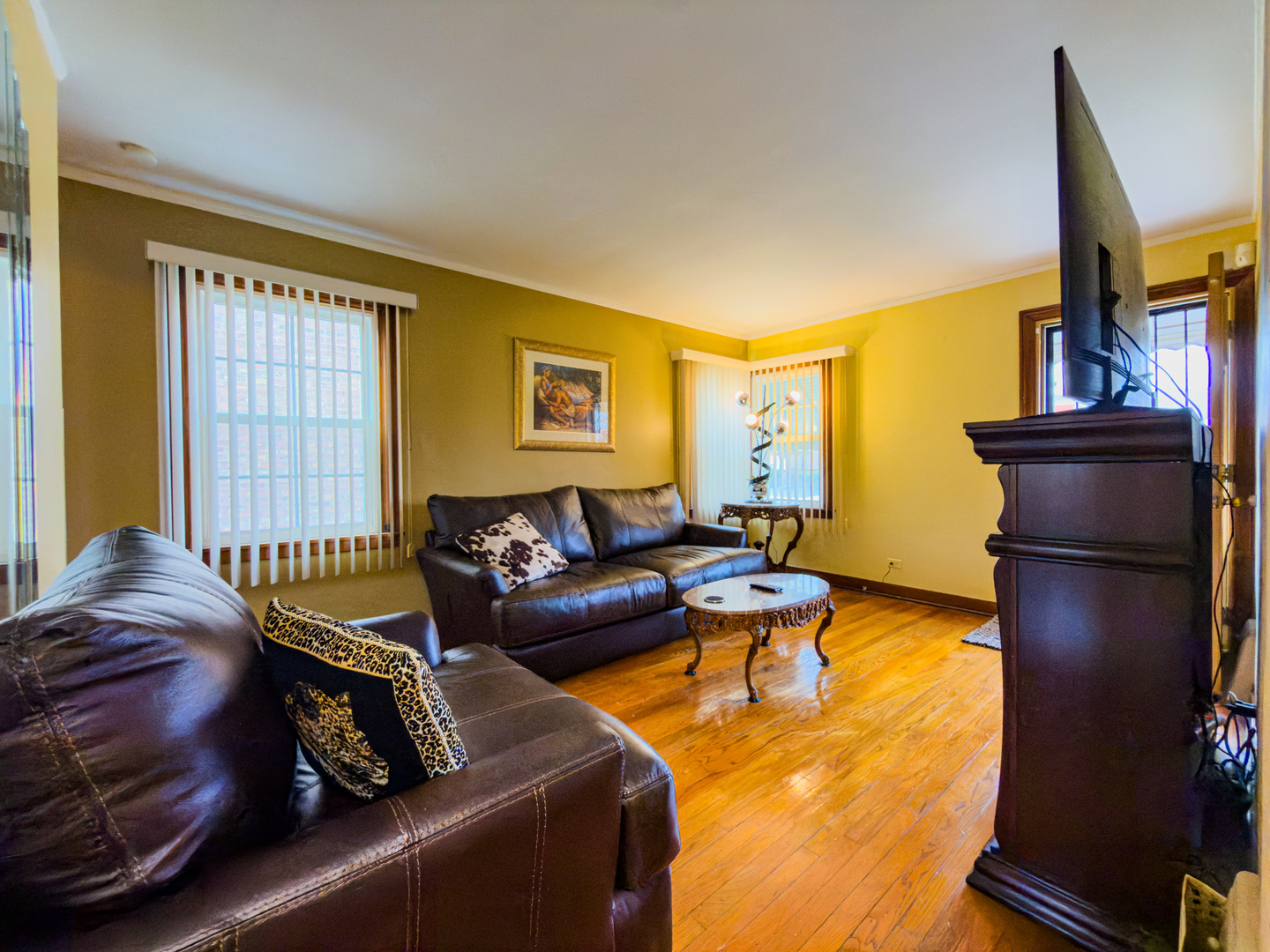 7328 S Albany Avenue