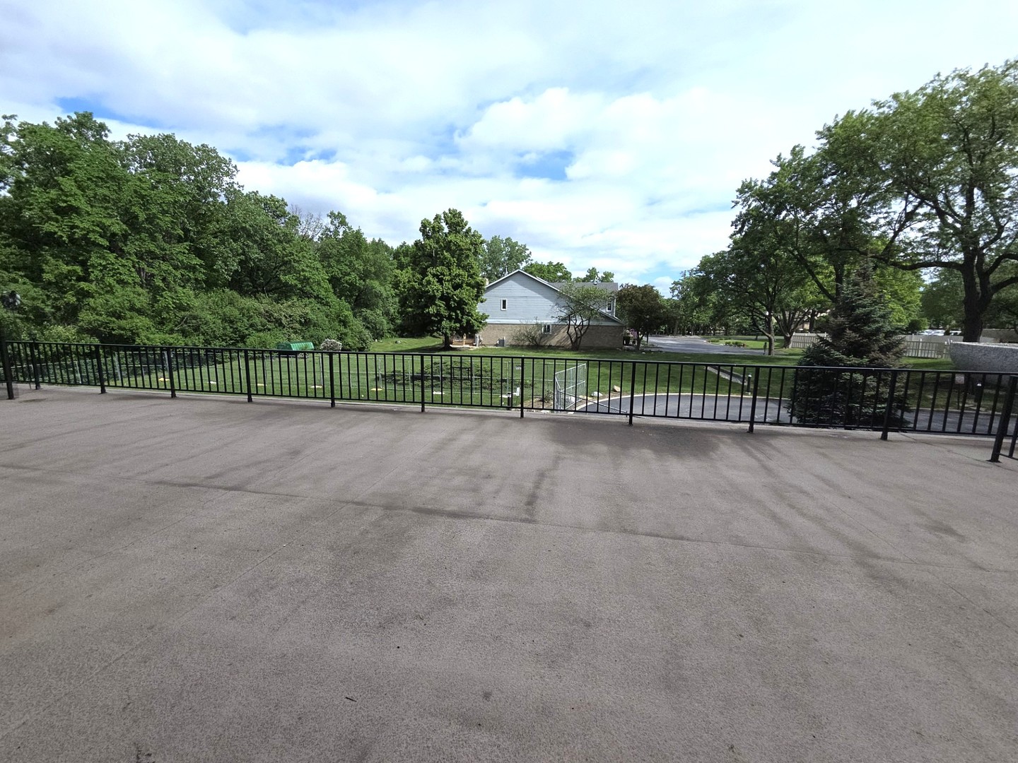 190 S Wood Dale Road 208