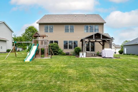 Tiny photo for 5882 Vanderginst Court, Bettendorf, IA 52722 (MLS # 12661783)