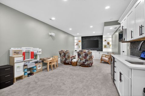 Tiny photo for 5882 Vanderginst Court, Bettendorf, IA 52722 (MLS # 12661783)