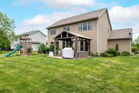 Tiny photo for 5882 Vanderginst Court, Bettendorf, IA 52722 (MLS # 12661783)