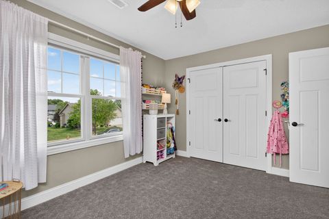 Tiny photo for 5882 Vanderginst Court, Bettendorf, IA 52722 (MLS # 12661783)