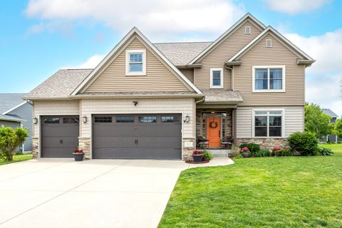 Photo of 5882 Vanderginst Court, Bettendorf, IA 52722 (MLS # 12661783)