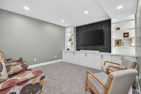 Tiny photo for 5882 Vanderginst Court, Bettendorf, IA 52722 (MLS # 12661783)