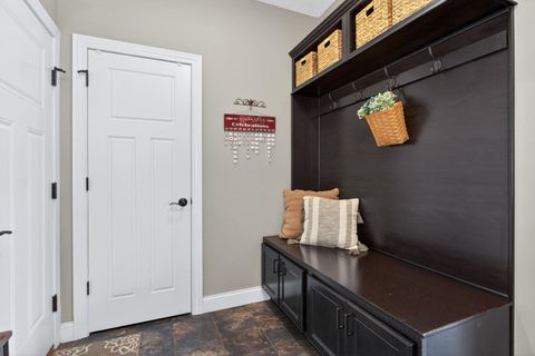 Tiny photo for 5882 Vanderginst Court, Bettendorf, IA 52722 (MLS # 12661783)