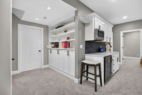 Tiny photo for 5882 Vanderginst Court, Bettendorf, IA 52722 (MLS # 12661783)
