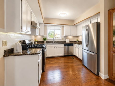 Tiny photo for 2475 Westleigh Court, Aurora, IL 60504 (MLS # 12753574)