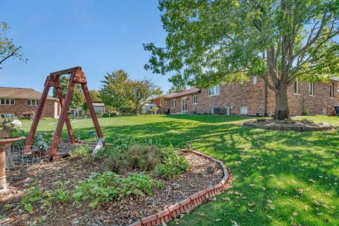 Tiny photo for Homer Glen, IL 60491 (MLS # 12585460)
