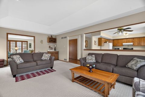 Tiny photo for Homer Glen, IL 60491 (MLS # 12585460)