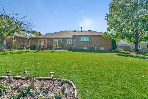 Tiny photo for Homer Glen, IL 60491 (MLS # 12585460)