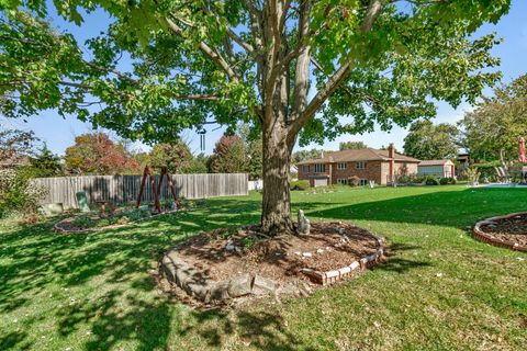 Tiny photo for Homer Glen, IL 60491 (MLS # 12585460)