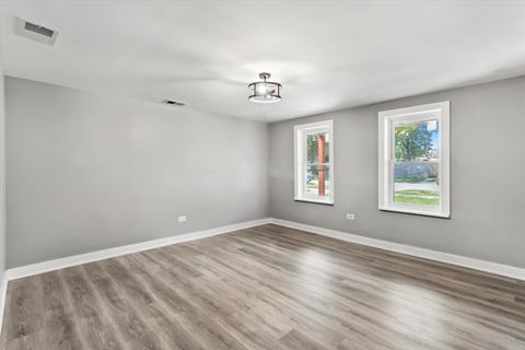 Tiny photo for 1341 Kenilworth Avenue, Berwyn, IL 60402 (MLS # 12493034)