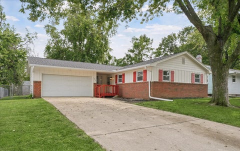 Photo of 1223 Townley Drive, Bloomington, IL 61704 (MLS # 12744941)