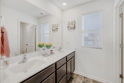 Tiny photo for 601 Ironwood Avenue, Oswego, IL 60543 (MLS # 12585001)