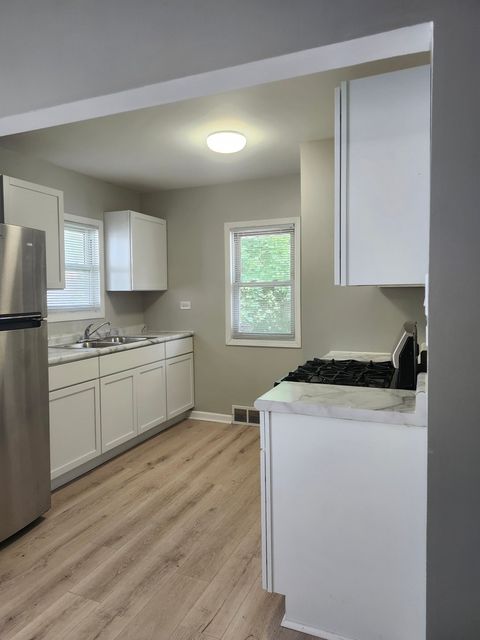 Tiny photo for 110 Arizona Avenue, Joliet, IL 60433 (MLS # 12444374)
