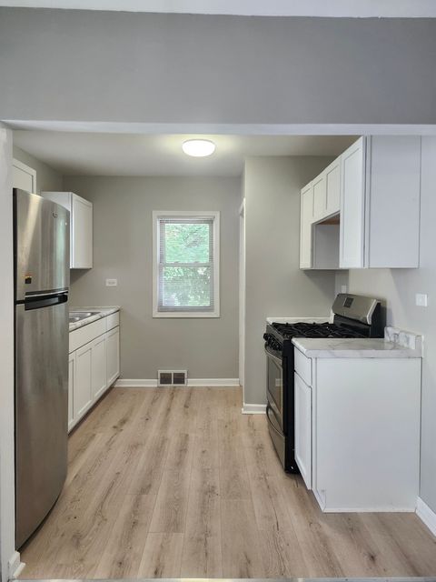 Tiny photo for 110 Arizona Avenue, Joliet, IL 60433 (MLS # 12444374)