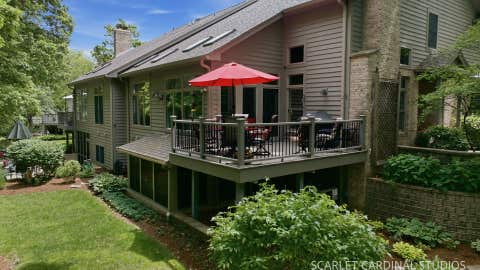 Tiny photo for 1028 Crestwood Circle, St. Charles, IL 60175 (MLS # 12653684)