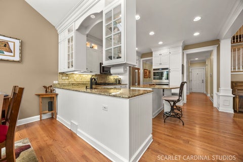 Tiny photo for 1028 Crestwood Circle, St. Charles, IL 60175 (MLS # 12653684)