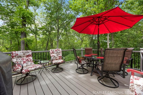 Tiny photo for 1028 Crestwood Circle, St. Charles, IL 60175 (MLS # 12653684)