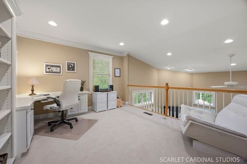 Tiny photo for 1028 Crestwood Circle, St. Charles, IL 60175 (MLS # 12653684)