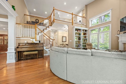 Tiny photo for 1028 Crestwood Circle, St. Charles, IL 60175 (MLS # 12653684)