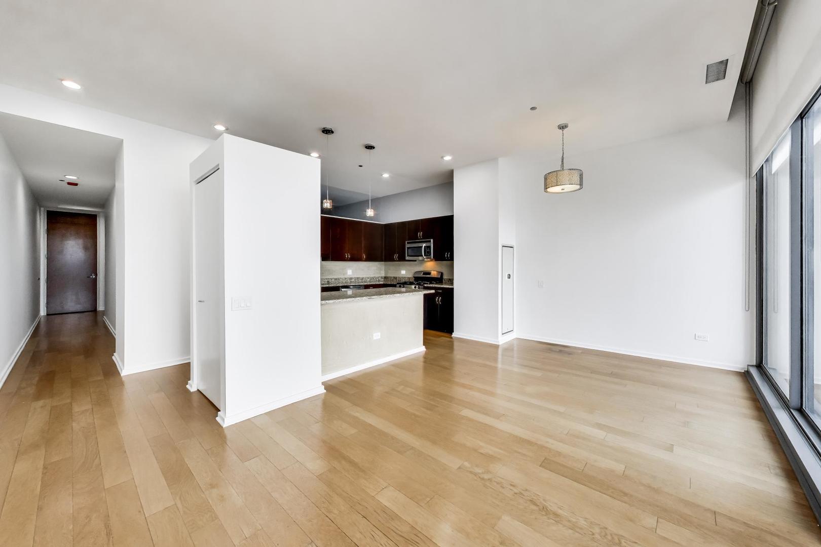 65 E Monroe Street 4710