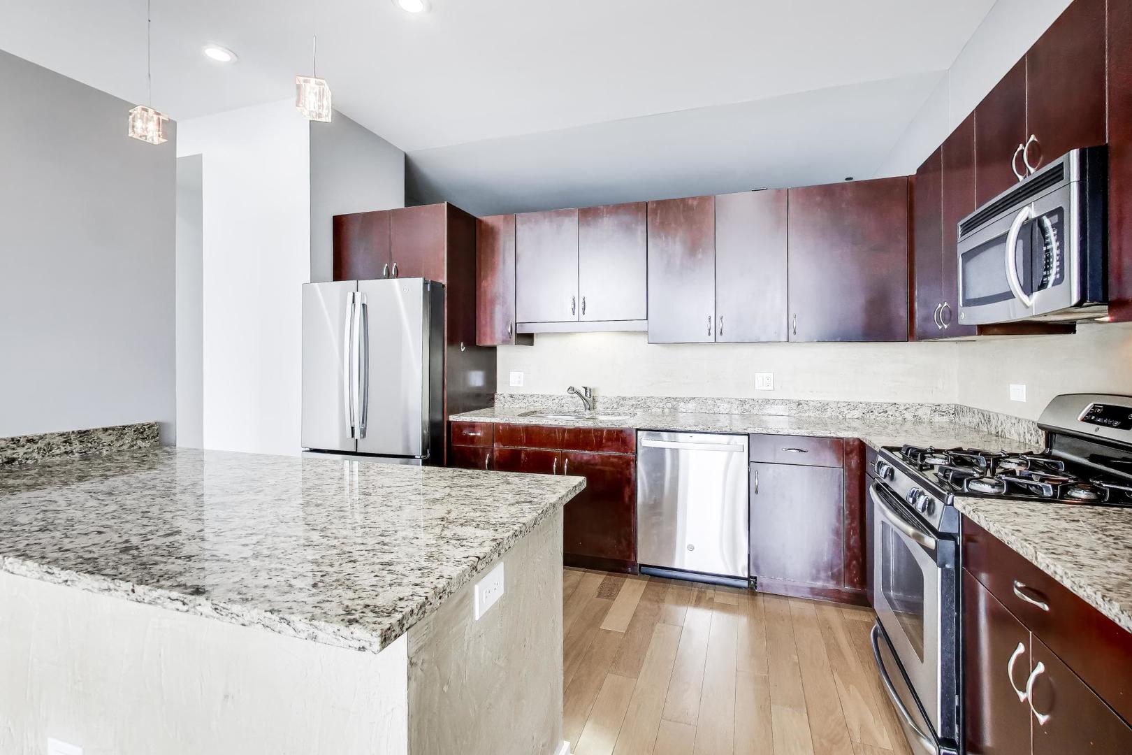 65 E Monroe Street 4710