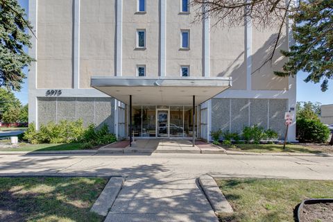 Tiny photo for 5975 N Odell Avenue #4G, Chicago, IL 60631 (MLS # 12475644)