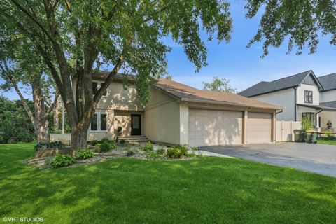 Photo of 1507 S Addison Avenue, Lombard, IL 60148 (MLS # 12480078)